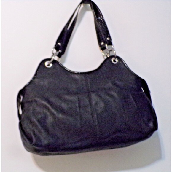 GUESS Handbag Black NWT Silver Accents - Picture 2 of 6
